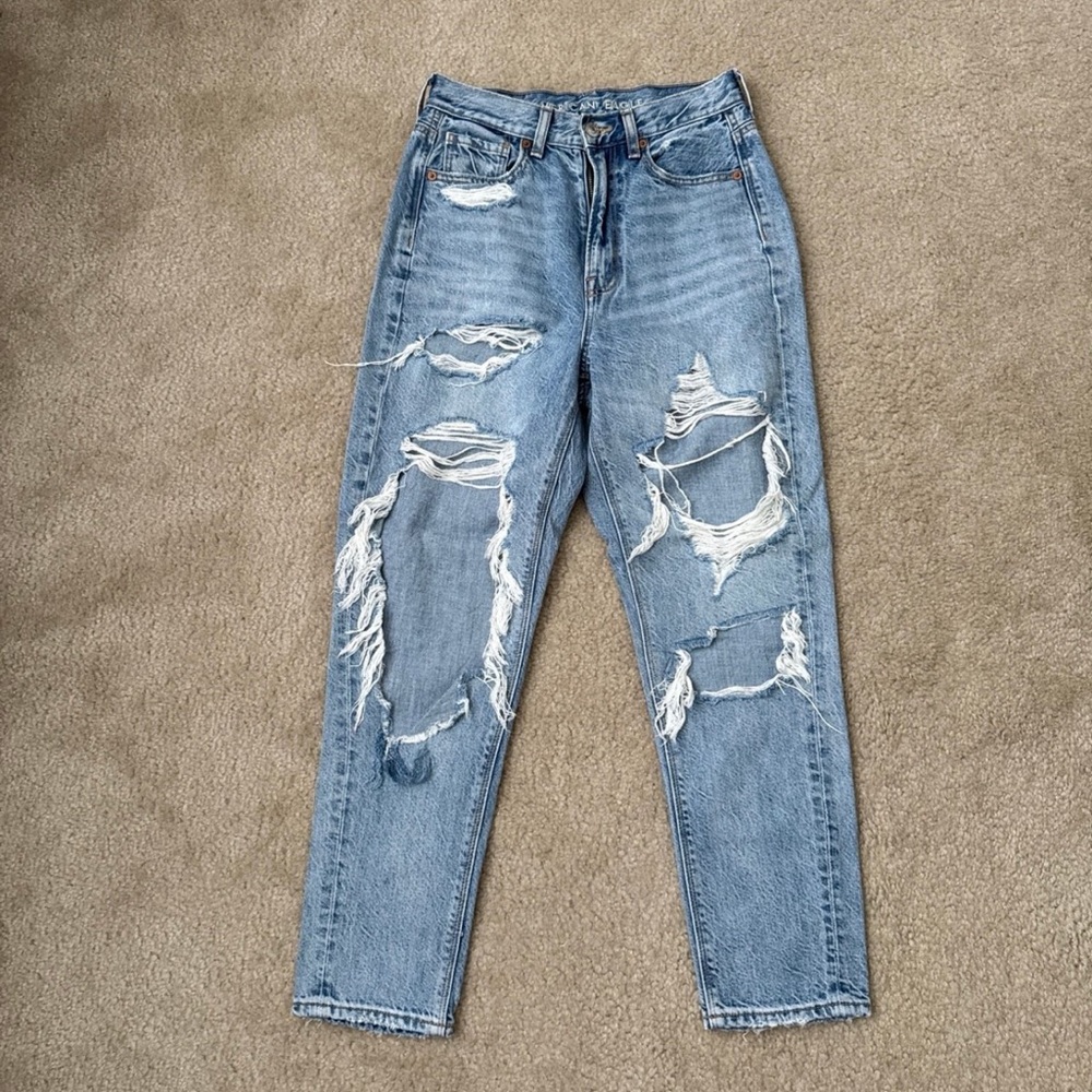American Eagle Outfitters Mom Jeans Distressed Casual